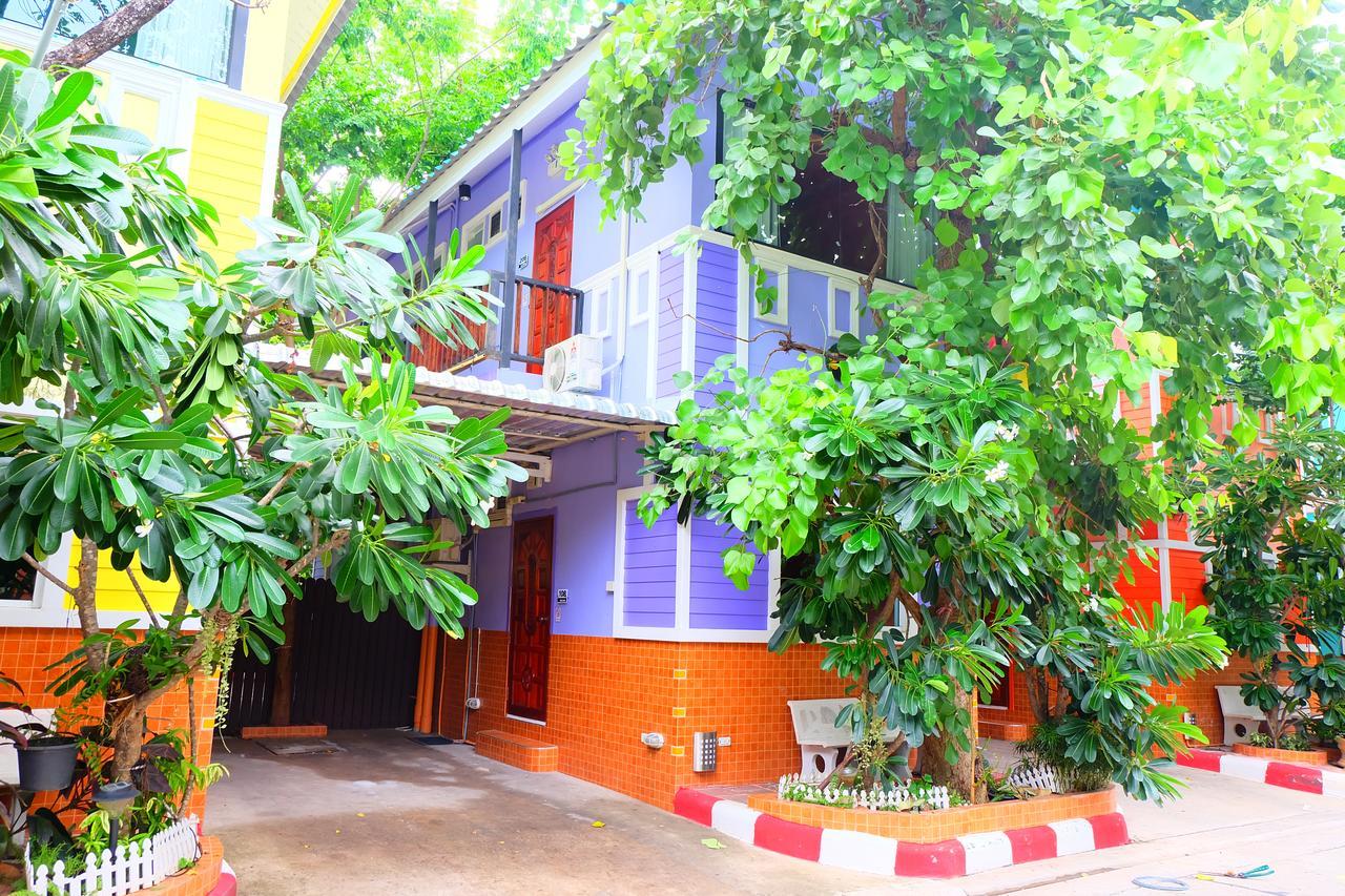 Rak Kun Resort 2 Nakhon Sawan Exterior foto