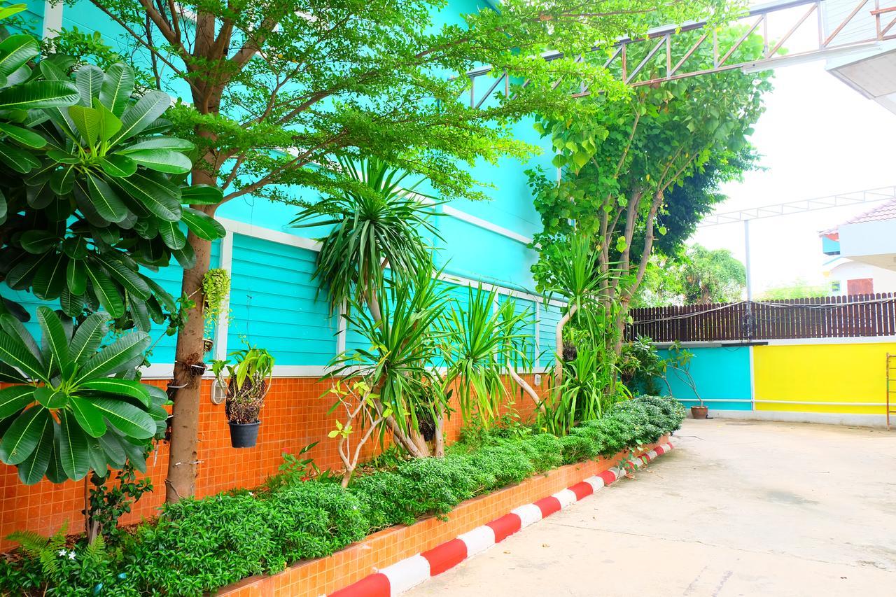 Rak Kun Resort 2 Nakhon Sawan Exterior foto