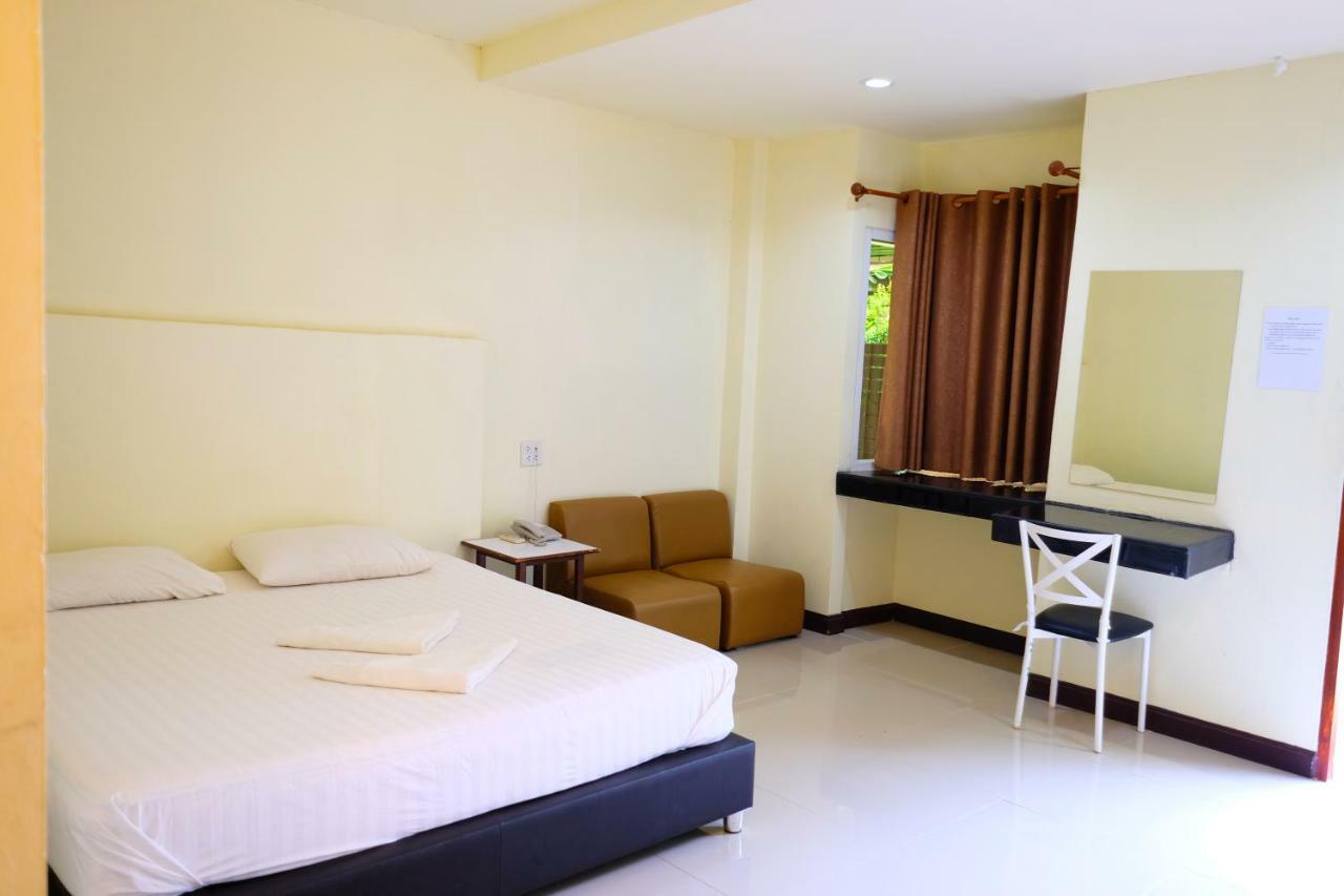 Rak Kun Resort 2 Nakhon Sawan Exterior foto